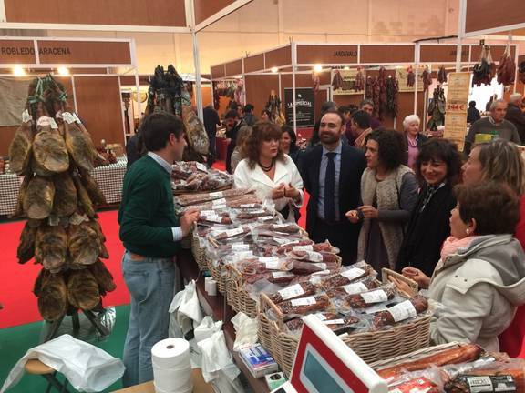 Castillejos se convierte en el epicentro del jamón ibérico