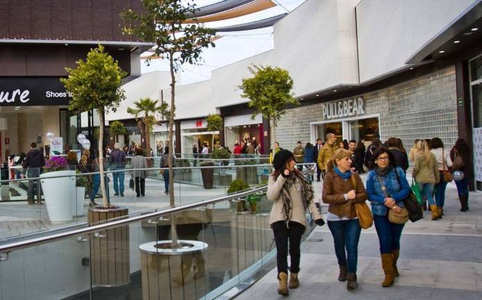 Holea ofrece cine y cena por 8,95 euros de lunes a jueves