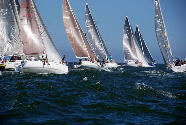 Doce embarcaciones compiten este año por la III Liga de Cruceros Bahía de Huelva