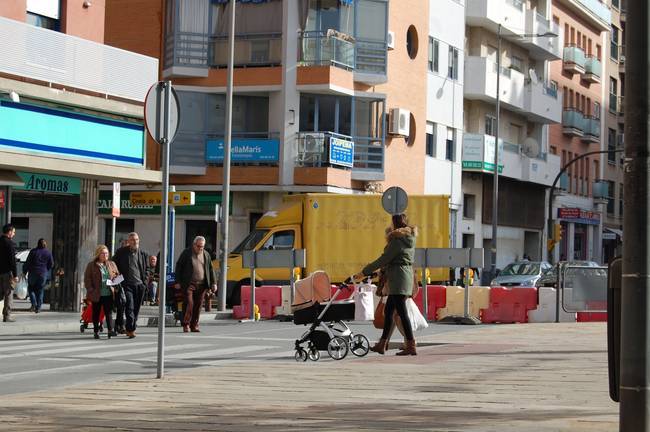 La peatonalización de la avenida de Italia divide a los detallistas del Mercado