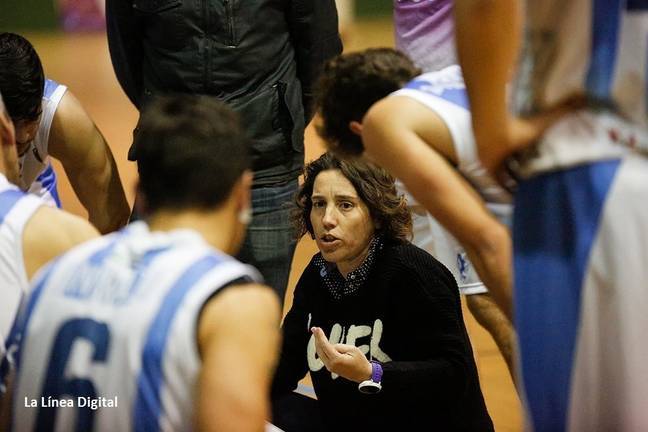 El CB San Juan vuelve a tropezar con la piedra de los finales igualados (66-68)