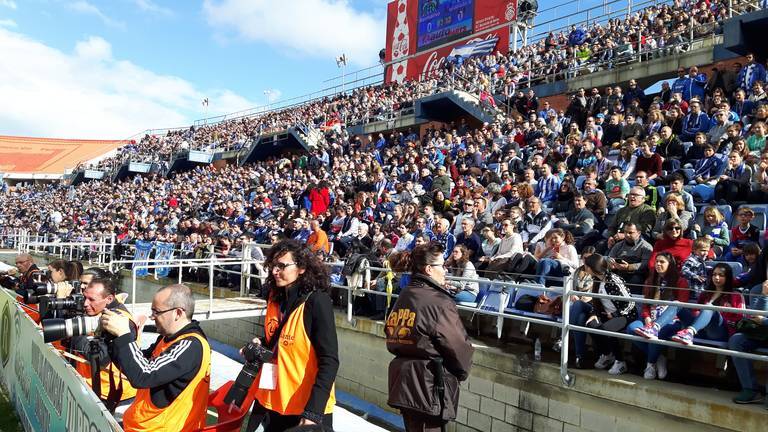 La afición del Recreativo se queda atrás