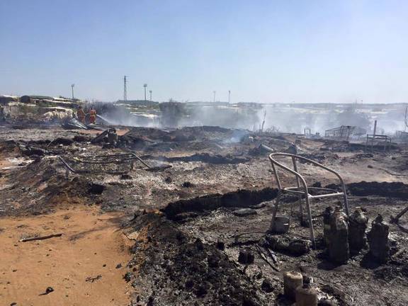 Casi 200 chabolas devastadas por las llamas en Lepe