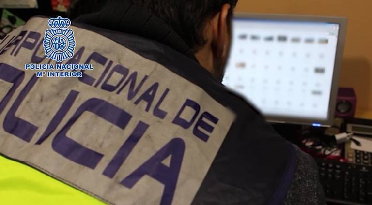Un pederasta de Huelva, detenido en la mayor trama de pornografía infantil por Whatsapp