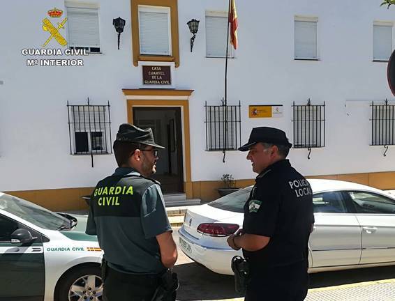 Detenido tras saquear metal de dos naves de Hinojos valorado en 2.000 euros