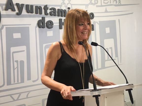 Pilar Miranda sólo está satisfecha con “casi todos” sus concejales