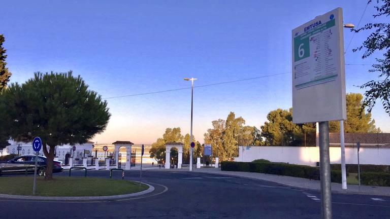 El Santuario de la Cinta ya tiene su parada de autobús