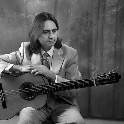 El onubense Antonio Dovao universaliza el aprendizaje de la guitarra con un método pionero