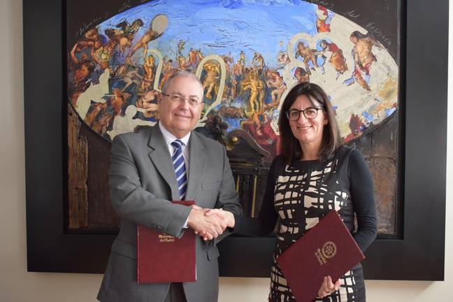 La UHU lanza por primera vez becas comedor para estudiantes en apuros económicos
