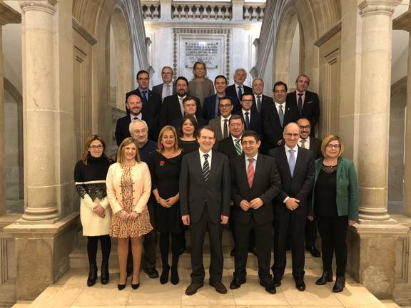 Caraballo reclama al Gobierno que permita a las Corporaciones locales invertir su superávit