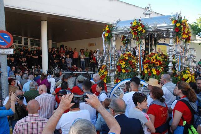 Fotogalería: Momentos estelares de Emigrantes por Huelva