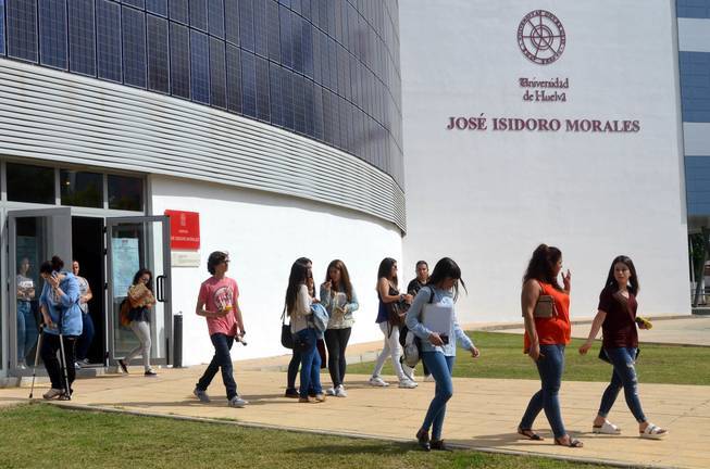 La UHU premia los mejores cómics y novelas gráficas de la comunidad universitaria