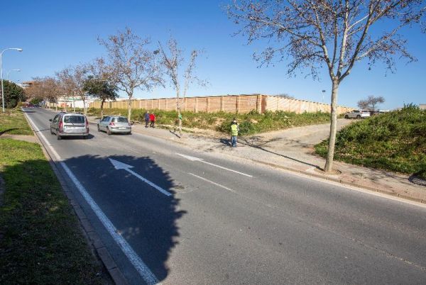 El Ayuntamiento habilitará un nuevo acceso al párking del Juan Ramón Jiménez