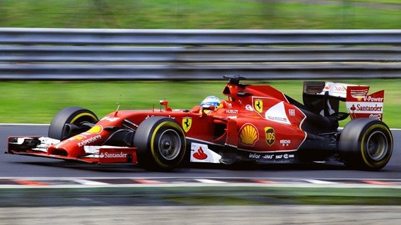 Un Ferrari en acción.