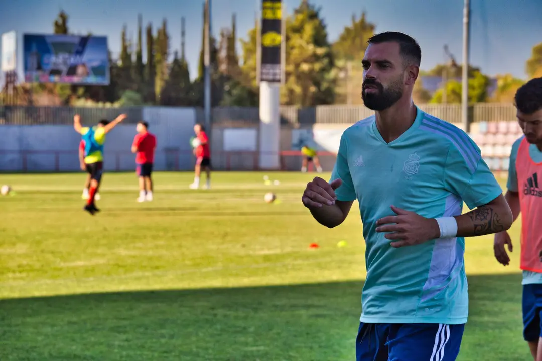 Juan Delgado no podrá iniciar la liga con el Recreativo.