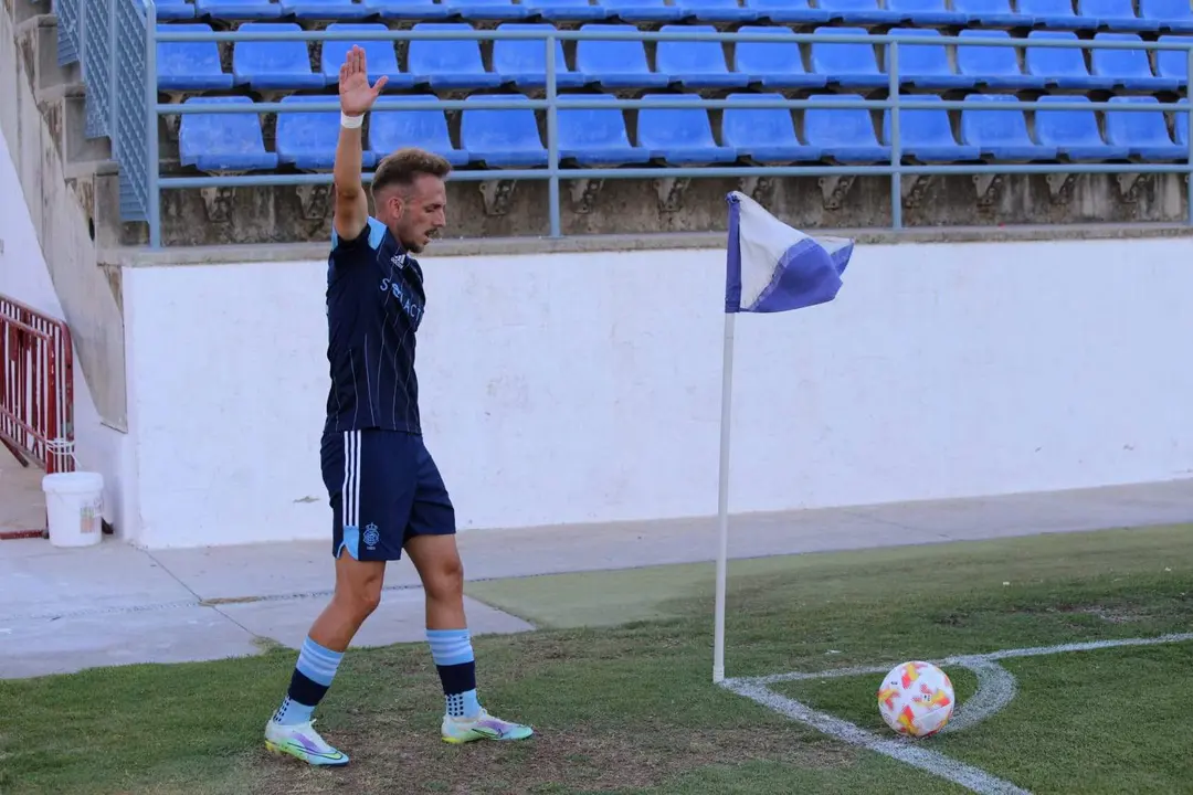 Víctor Morillo no jugará con el Recreativo.
