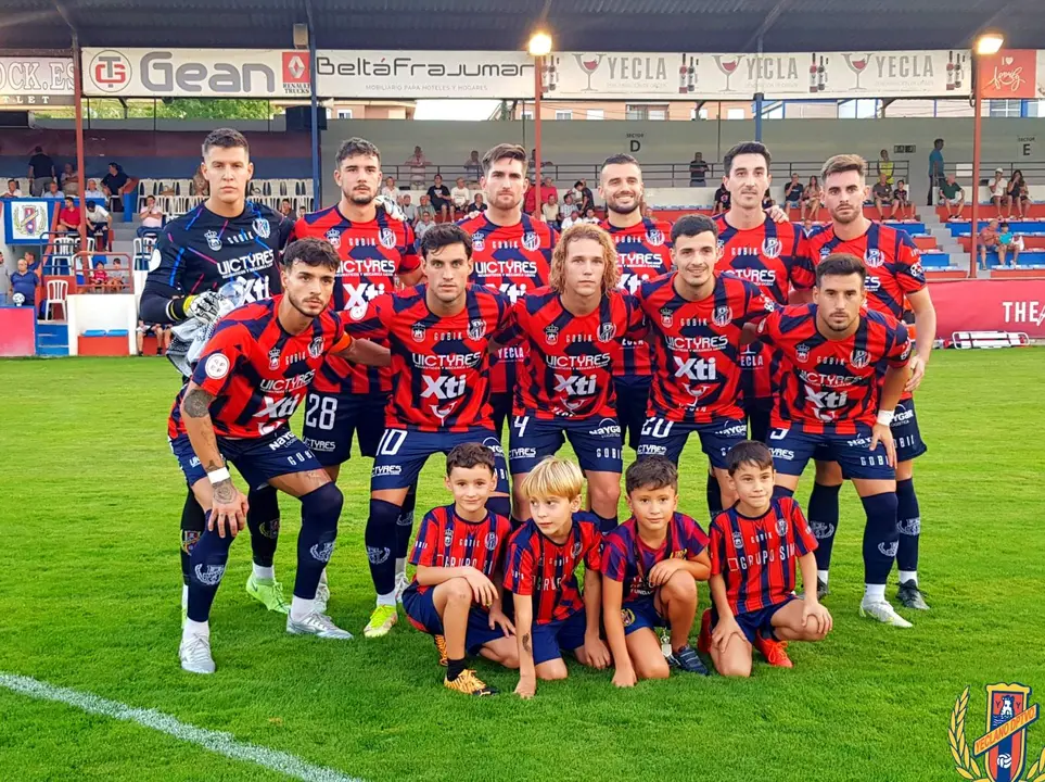 Alineación del Yeclano, el primer rival del Recre.