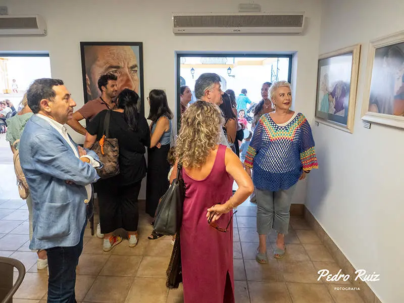 Inauguración de la exposición con su autora: Alicia Simón