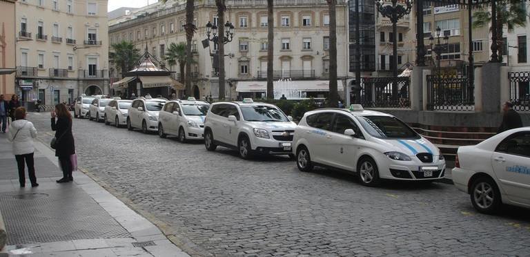 Parada de taxis de la plaza de las Monjas. / D. H.