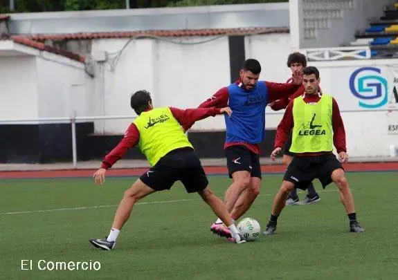 ENTRENAMIENTO DEL CAUDAL, BRAULIO CON EL PETO AZUL.
AUTOR: J.M.PARDO