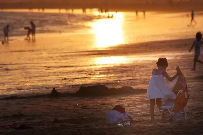 HASTA EL ATARDECER - Marcos M. G&oacute;mez