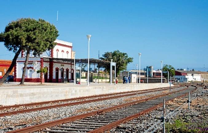 La línea Huelva Zafra recibirá 64 millones de euros