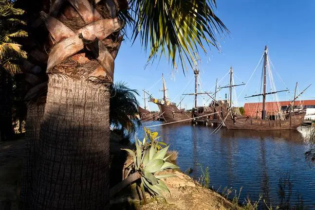 XCF, LUGARES COLOMBINOS, MUELLE CARABELAS, HUELVA