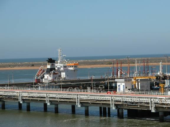 Cepsa en la terminal Reina Sofia del Puerto de Huelva