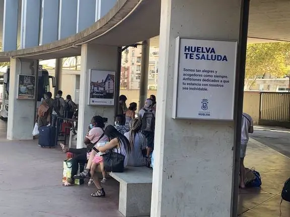 08/09/2020 Cartel en la estación de autobuses de la campaña "Huelva te saluda"
POLITICA ANDALUCÍA ESPAÑA EUROPA HUELVA
Ayuntamiento de Huelva