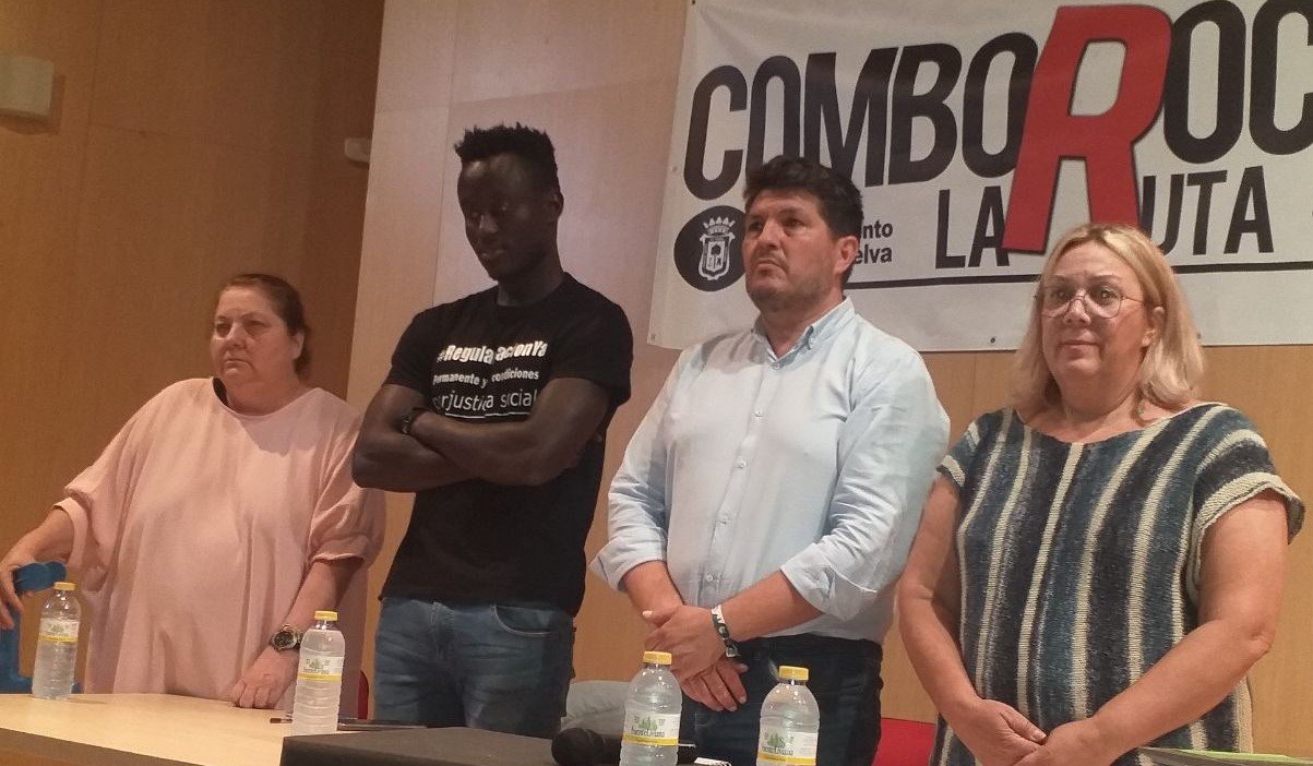 Mery Martínez, Seidou Diop, Marcos Toti y Mónica Rossi guardan minuto silencio por las víctimas en la frontera de Meilla