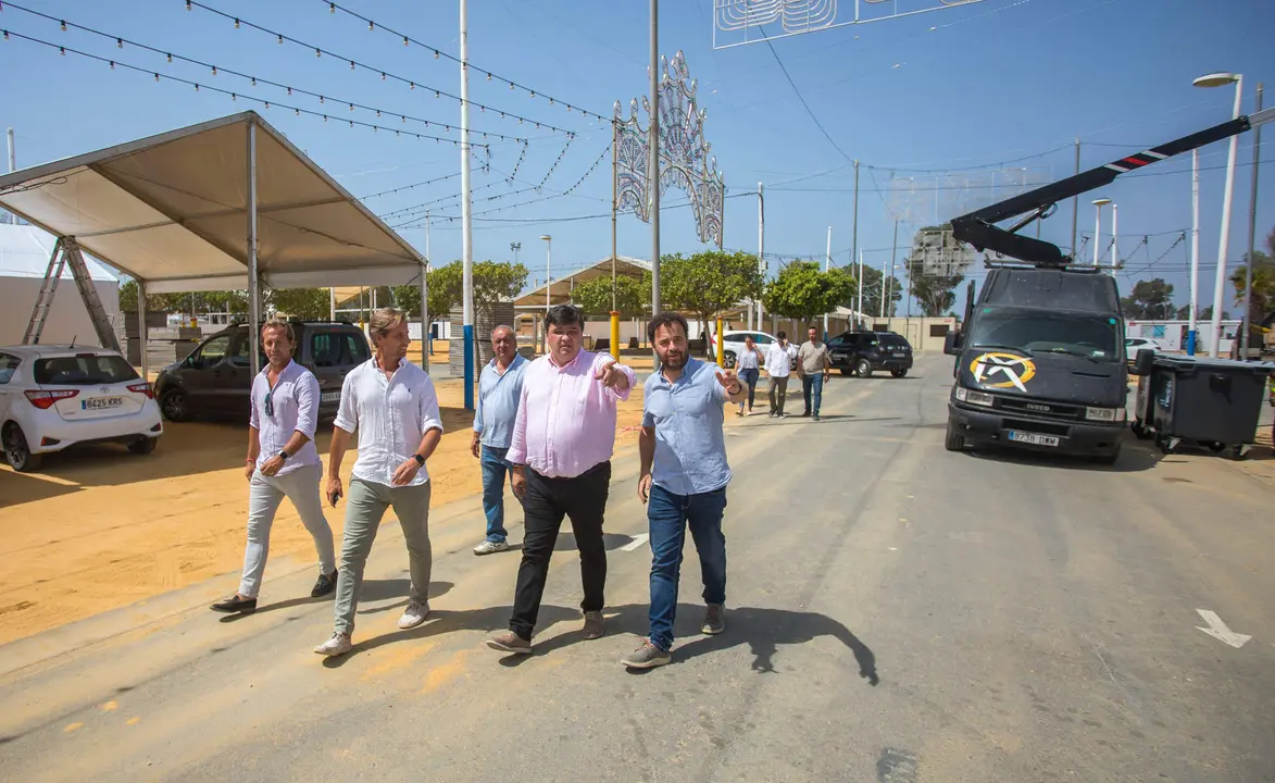 Visita alcalde trabajos recinto colombino .