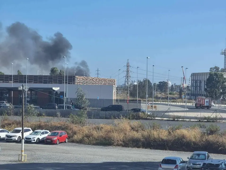 Incendio junto a las Colombinas