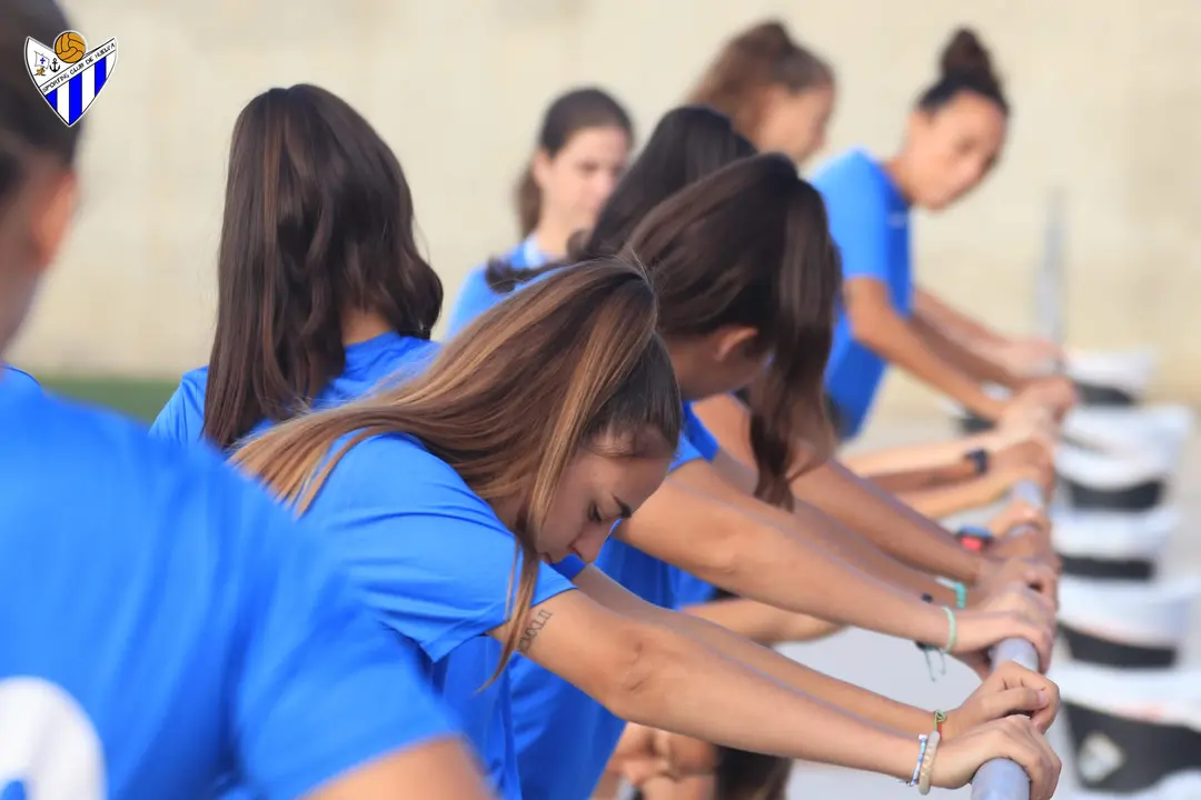 El Sporting de Huelva entrenando.