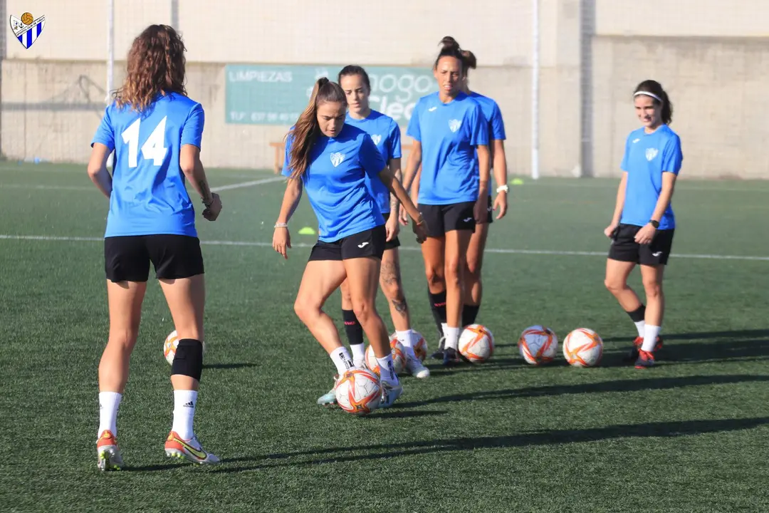 Una sesión de trabajo del Sporting de Huelva.