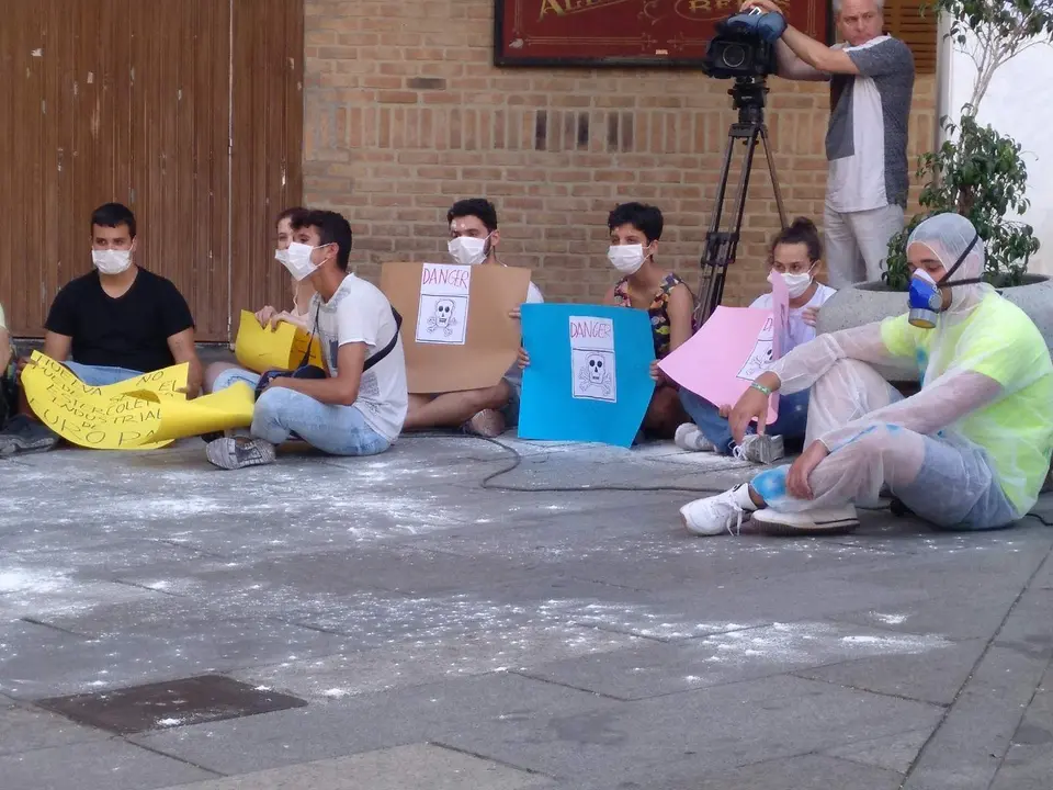 Protesta contra los fosfoyesos.