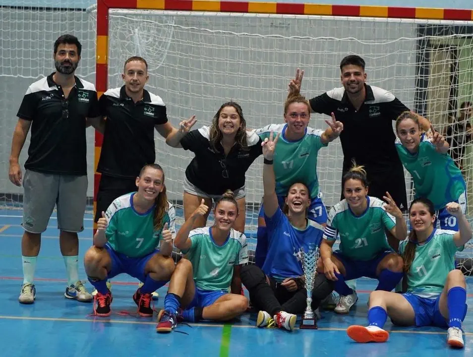 El CDT Al-Ándalus con el Trofeo Diputación de Málaga.