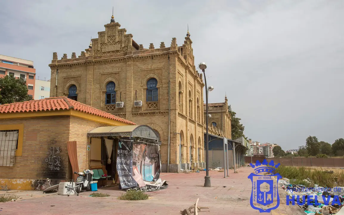 Zona de andenes de la estación.