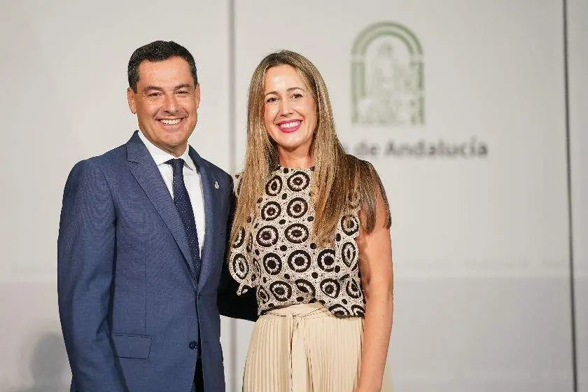 El presidente andaluz junto a Bella Verano, esta tarde.