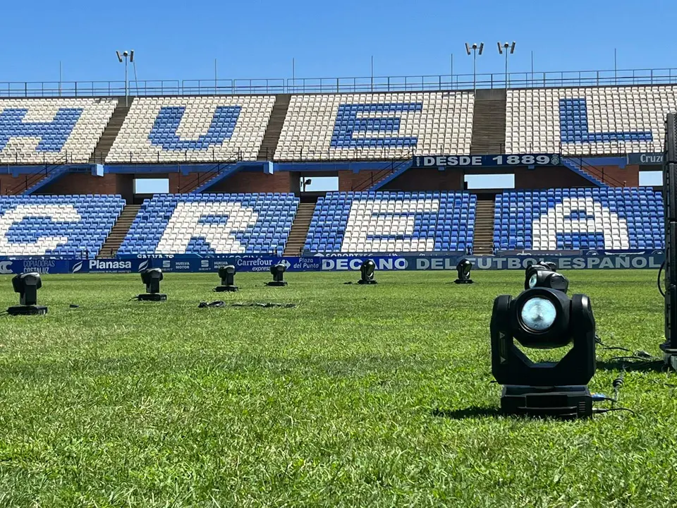 El Nuevo Colombino poco antes de la presentación del Recre.