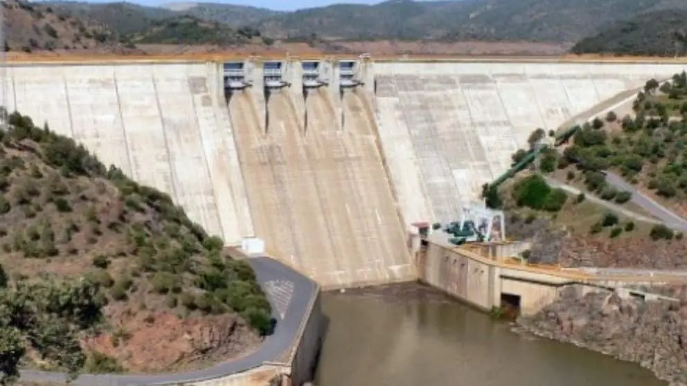 Embalse de El Sancho, convertido en un depósito de aguas contaminadas por metales pesados.