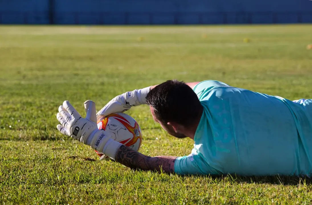 El fútbol a veces le a la espala al Recre.