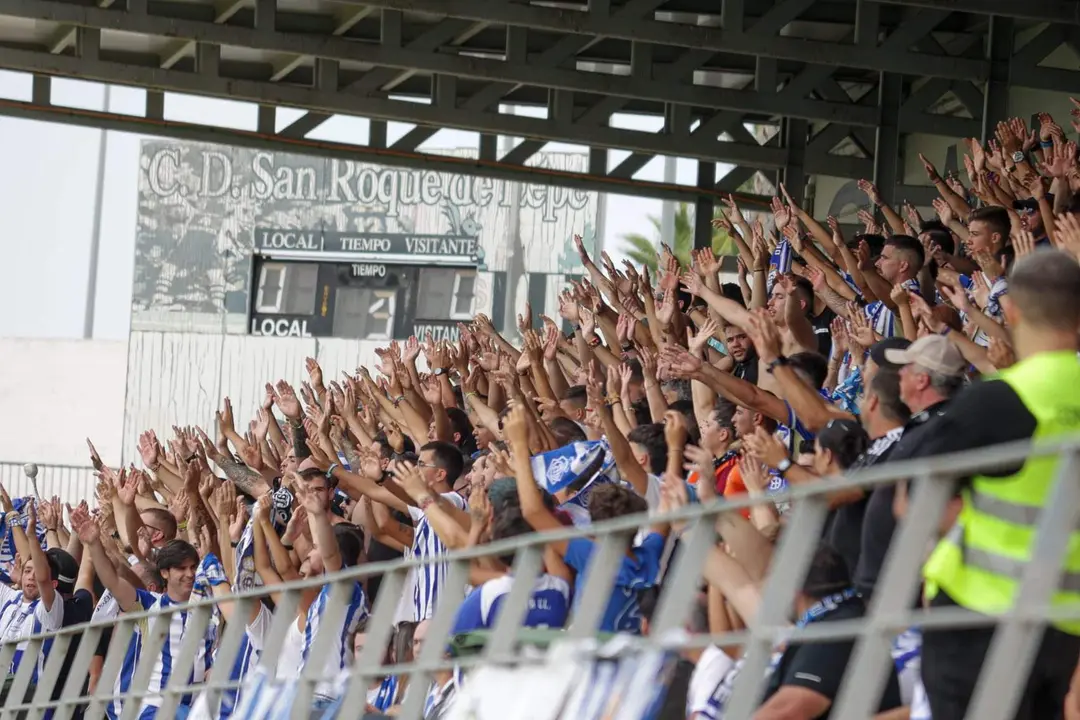 La afición albiazul es impresionante.