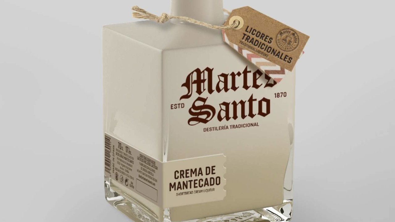 Licor de Crema de Mantecado de la destilaría onubense Martes Santo