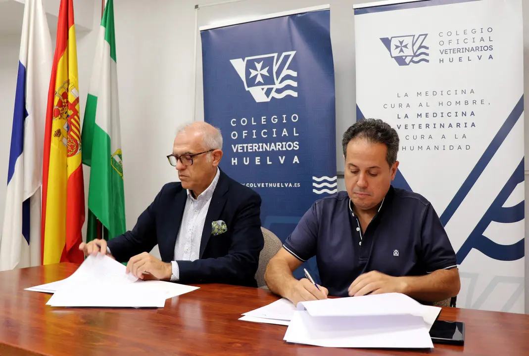 Firma del Colegio de Veterinarios y Bareca, organizadora de la Feria de la Tapa de Huelva