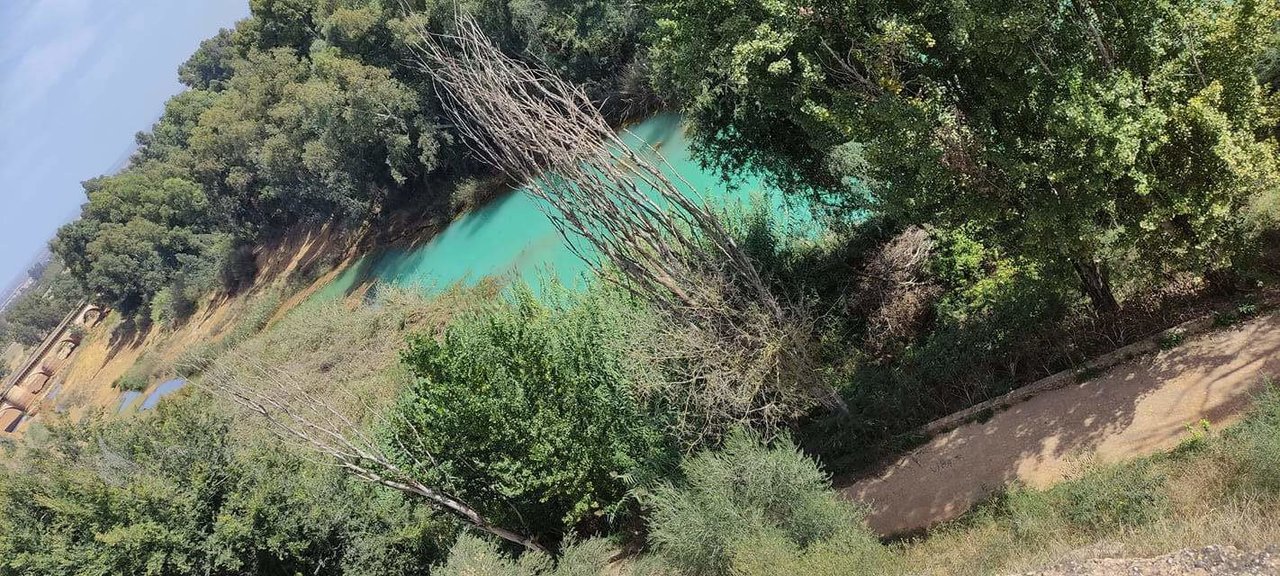 La instantánea muestra el inusual color de las aguas del Río Tinto