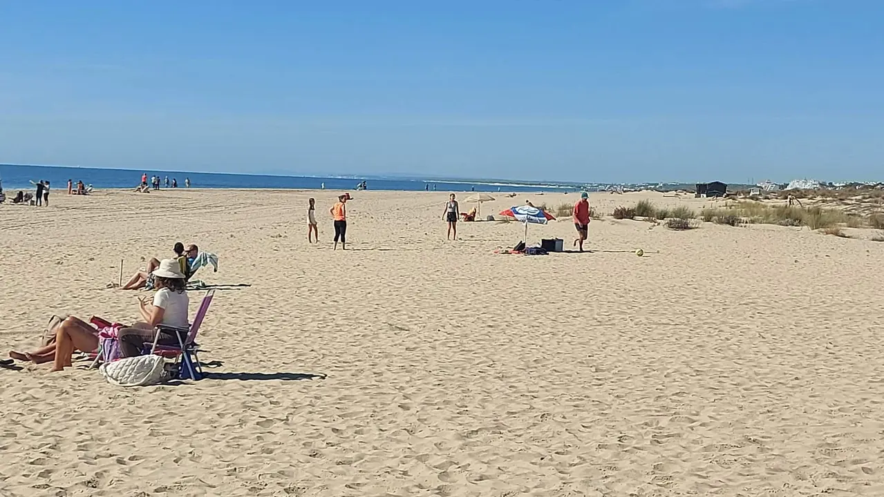 Ambiente veraniego este mediod&iacute;a en Punta UMbr&iacute;a.