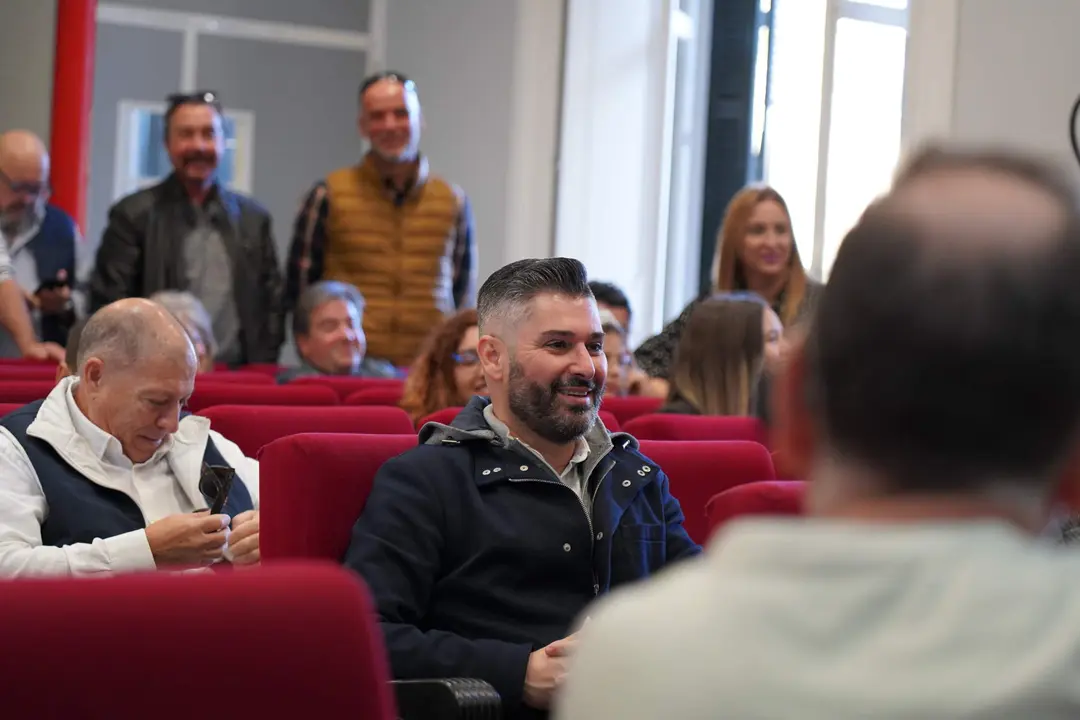 Avilés, en el acto de presentación carnavalero