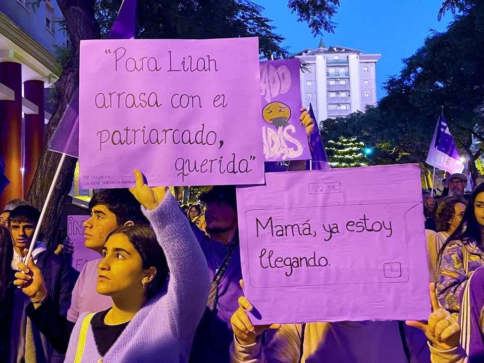 Manifestación feminista en Huelva el 25N