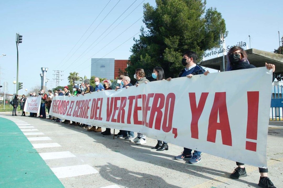Protesta antivertedero en Sevilla
