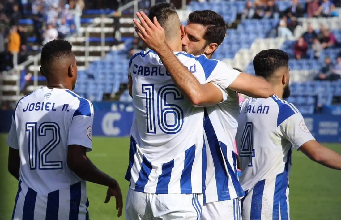 Pablo Caballero ha hecho un 'hat-trick' para el Recreativo.